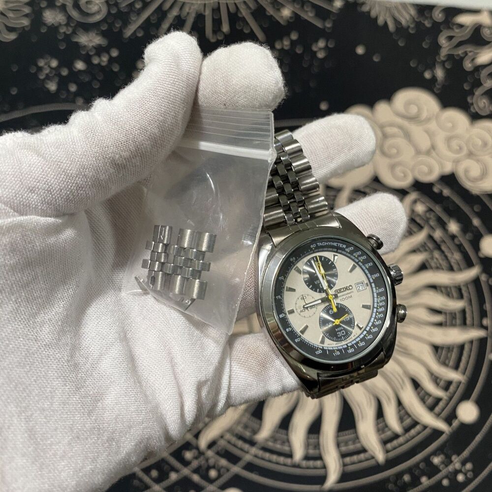Seiko Chronograph Quartz Panda Silver White Men's Wrist Watch Jewlery - Picture 7 of 7